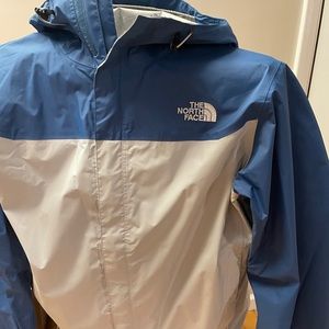 North Face Dry Vent Rain Jacket Size L.